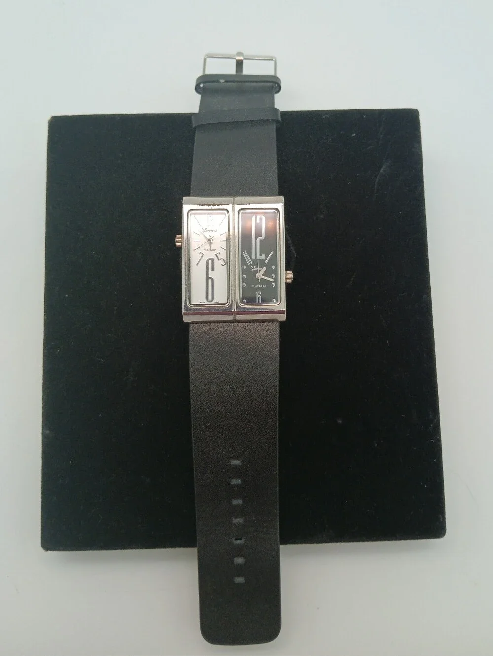 Geneva Dual-Face Silver Case Watch with Black and White Dials Rare Hard To Find